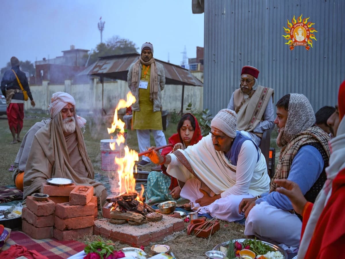 क्या राम मंदिर ट्रस्ट से डॉ. अनिल मिश्रा ने दिया इस्तीफा? जानिए कौन हैं राम मंदिर प्राण प्रतिष्ठा के प्रधान यजमान क्या राम मंदिर ट्रस्ट से डॉ. अनिल मिश्रा ने दिया इस्तीफा? जानिए कौन हैं राम मंदिर प्राण प्रतिष्ठा के प्रधान यजमान