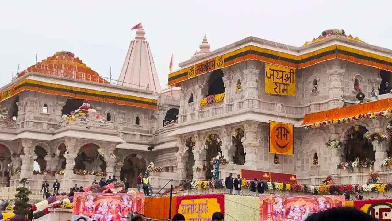 अयोध्या राम मंदिर दान विवाद: 8 गिरफ्तार, लेकिन बड़े जिम्मेदारों पर उठ रहे सवाल, जांच पर टिकी सबकी नजर अयोध्या राम मंदिर दान विवाद: 8 गिरफ्तार, लेकिन बड़े जिम्मेदारों पर उठ रहे सवाल, जांच पर टिकी सबकी नजर