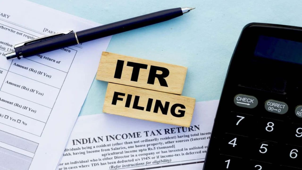 ITR Filing 2026: 31 जुलाई का इंतजार न करें, 4 करोड़ लोगों ने भरा इनकम टैक्स रिटर्न ITR Filing 2026: 31 जुलाई का इंतजार न करें, 4 करोड़ लोगों ने भरा इनकम टैक्स रिटर्न