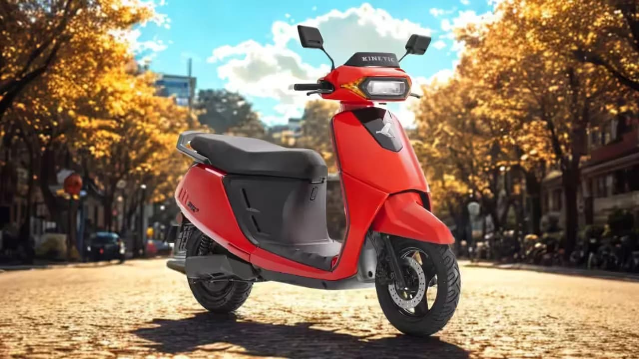 Kinetic DX+ Electric Scooter Launched: 132km रेंज, 3.1kWh बैटरी और ₹1.28 लाख कीमत Kinetic DX+ Electric Scooter Launched: 132km रेंज, 3.1kWh बैटरी और ₹1.28 लाख कीमत