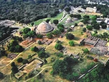 भोपाल के पास बनेगा ₹404 करोड़ का Luxury Golf Resort, 370 लोगों को मिल सकती है नौकरी भोपाल के पास बनेगा ₹404 करोड़ का Luxury Golf Resort, 370 लोगों को मिल सकती है नौकरी