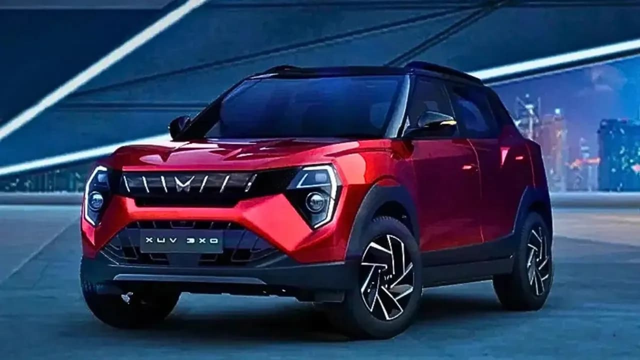 Mahindra XUV 3XO CNG Launch: 15 अक्टूबर को हो सकती है एंट्री, जानें इंजन, फीचर्स और संभावित कीमत Mahindra XUV 3XO CNG Launch: 15 अक्टूबर को हो सकती है एंट्री, जानें इंजन, फीचर्स और संभावित कीमत