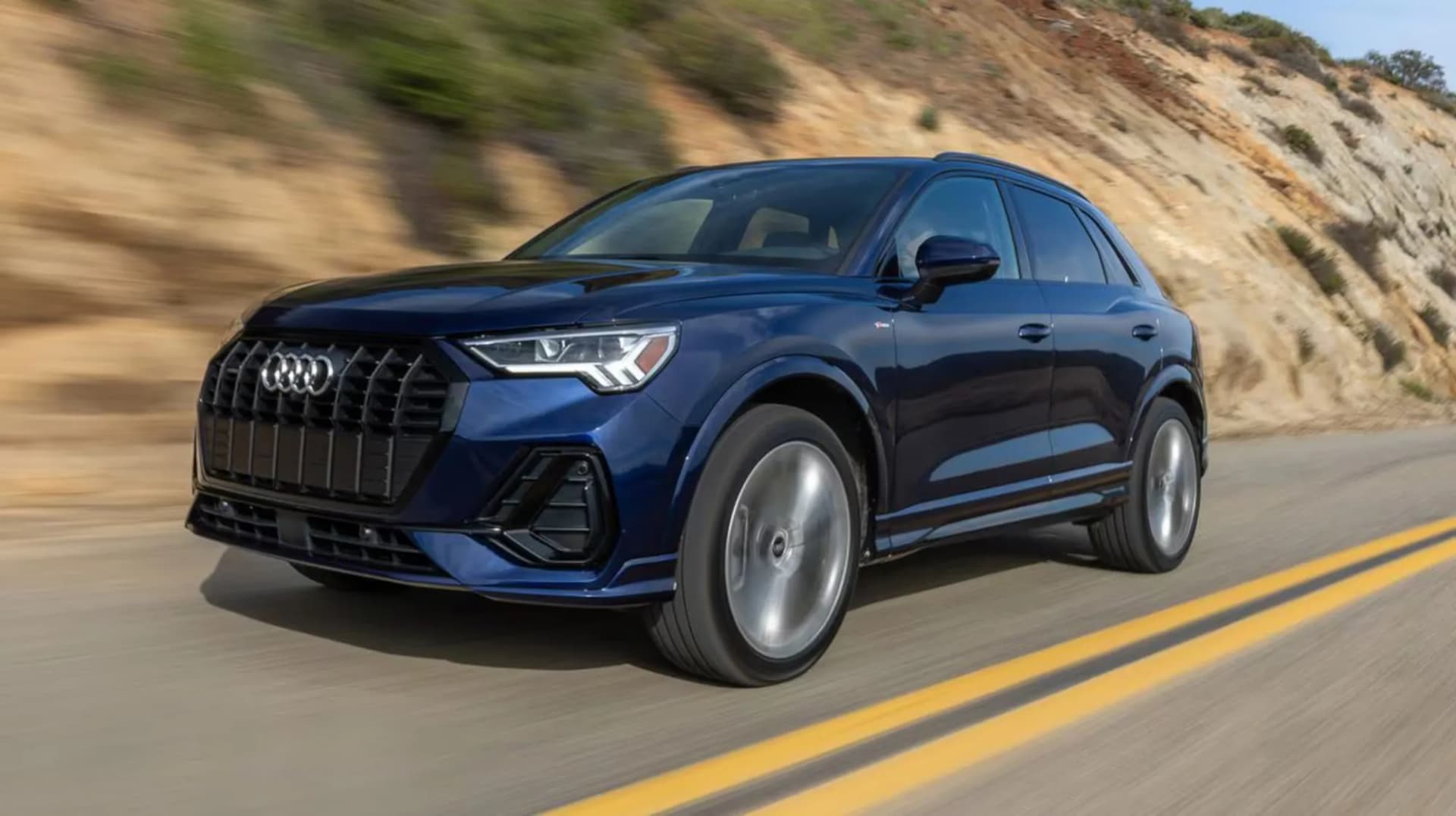 नई Audi Q3 भारत में लॉन्च, कीमत ₹51.99 लाख से शुरू; 204hp इंजन और Quattro AWD से लैस नई Audi Q3 भारत में लॉन्च, कीमत ₹51.99 लाख से शुरू; 204hp इंजन और Quattro AWD से लैस